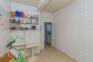 Image 68 - 884069