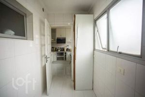 Image 43 - 884073