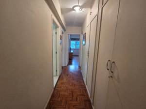 Image 6 - 884081