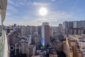 Image 11 - 884093