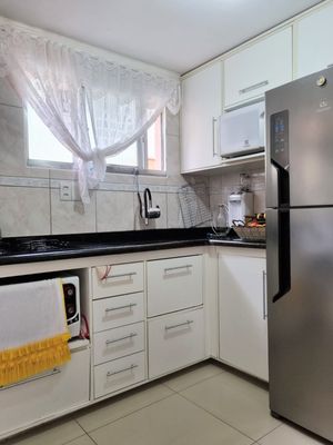 Image 8 - 884123