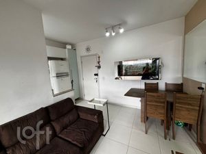 Image 1 - 884128