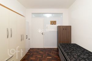 Image 9 - 884137