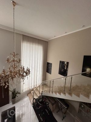 Image 21 - 884141