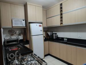 Image 3 - 884147