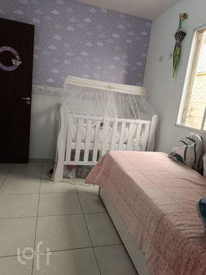Image 8 - 884147