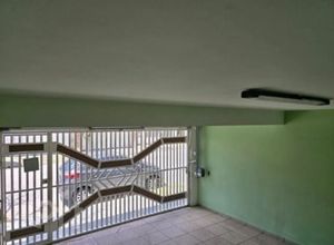 Image 10 - 884153