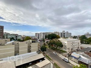 Image 14 - 884155