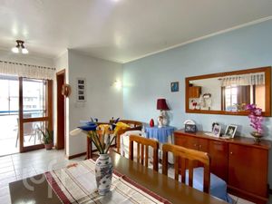 Image 19 - 884155