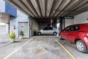 Image 39 - 884155