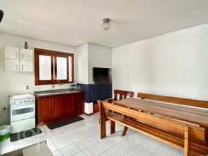 Image 34 - 884155
