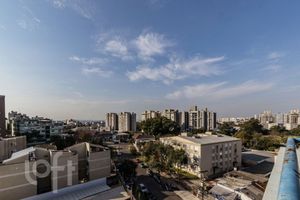 Image 34 - 884155