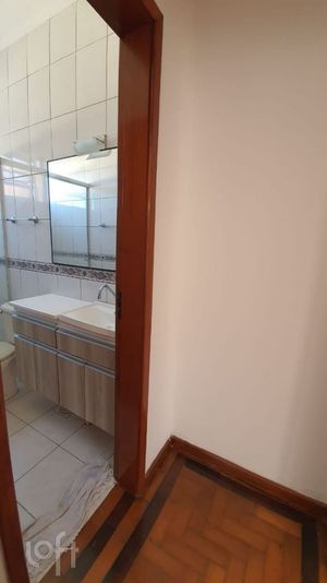 Image 8 - 884156