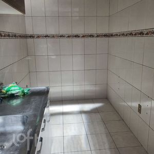 Image 1 - 884156