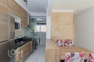 Image 27 - 884162