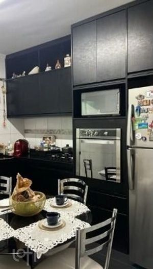 Image 5 - 884167