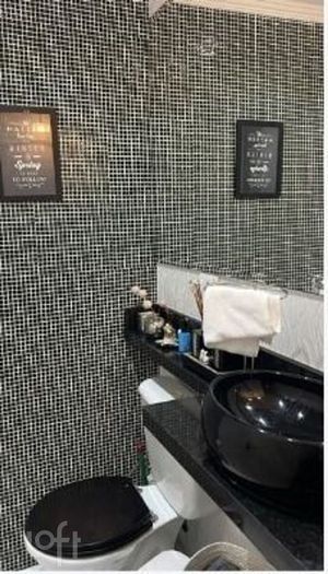 Image 8 - 884167
