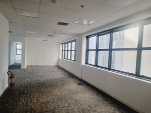 Image 19 - 884168
