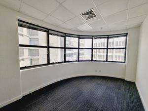 Image 8 - 884168