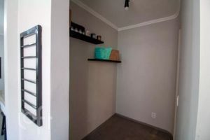 Image 32 - 884169