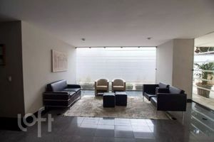 Image 33 - 884169