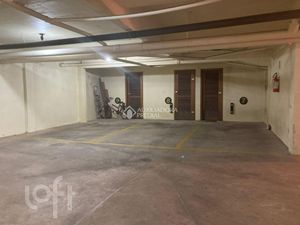 Image 5 - 884173