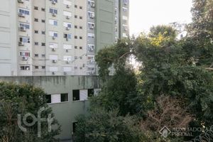 Image 32 - 884173