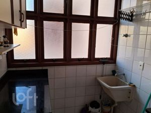 Image 27 - 884179