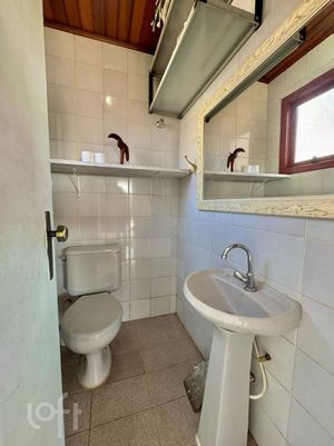 Image 11 - 884179
