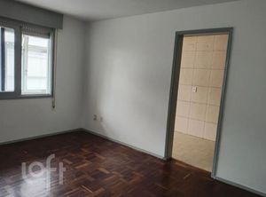 Image 1 - 884182