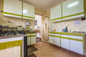 Image 13 - 884183
