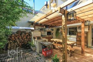 Image 9 - 884185