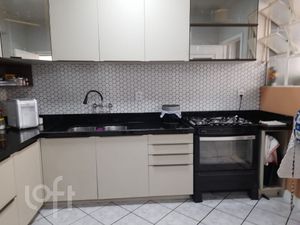Image 9 - 884186