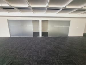 Image 17 - 884190
