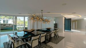 Image 4 - 884191