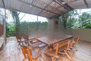 Image 22 - 884193
