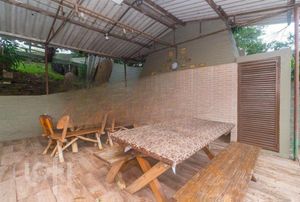 Image 23 - 884193