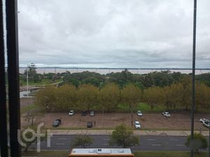 Image 21 - 884195
