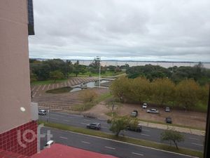 Image 8 - 884195