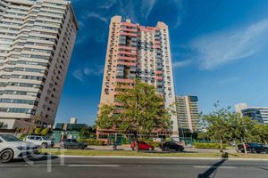 Image 47 - 884195