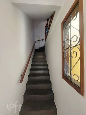 Image 5 - 884202