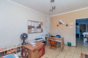 Image 30 - 884206