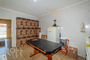 Image 11 - 884206