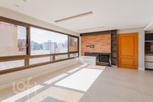 Image 1 - 884207