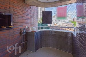Image 9 - 884207