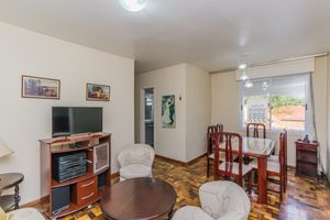 Image 0 - 884213