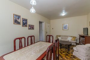 Image 4 - 884213