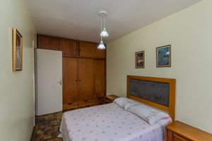Image 18 - 884213