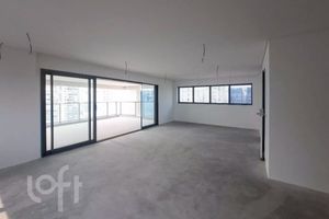 Image 1 - 884215