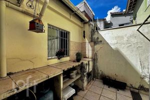 Image 26 - 884216